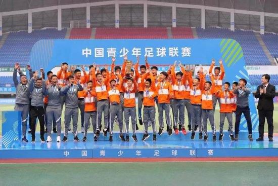 尤文也是其中之一，但是博尼法斯的转会身价大约为5000万欧，对于尤文来说或许过高了。